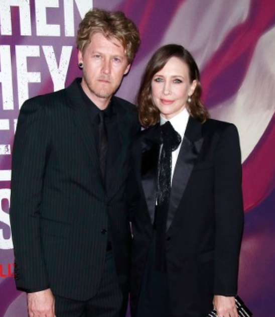 vera farmiga husband