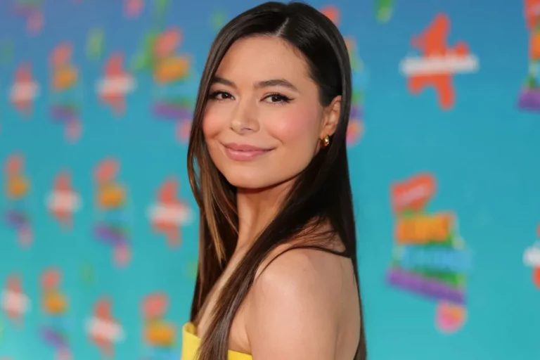 Miranda Cosgrove Height, Age, Weight, Net Worth, Career, And Full Bio