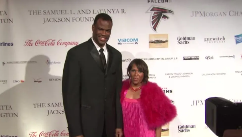 David Robinson Wife, Age, Height, Weight, Net Worth, Career, And Full Bio