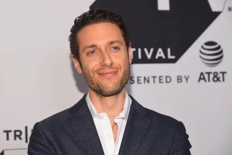 Paulo Costanzo Wife, Age, Height, Weight, Net Worth, Career, And Full Bio