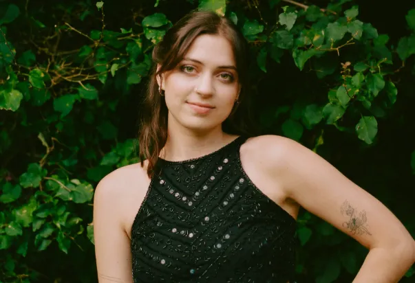 Lizzy Mcalpine Age, Height, Weight, Net Worth, Career, And More