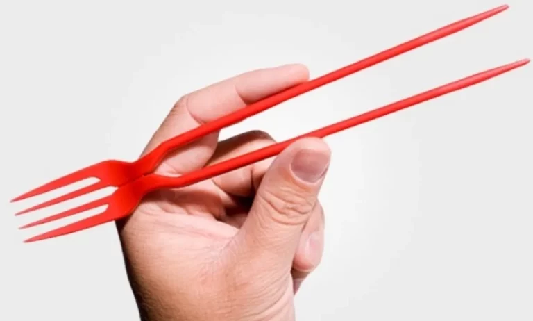 Changeable utensils make for a dining experience: chopsticks and forks. Changeable utensils make for a dining experience: chopsticks and forks.