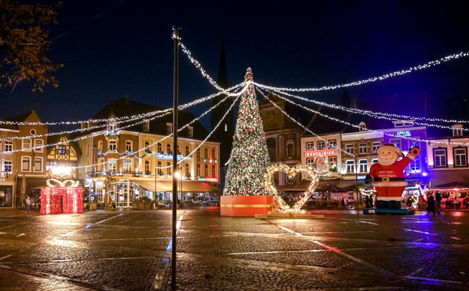 Top 5 Holiday Nightlife Experiences to Celebrate the Season Top 5 Holiday Nightlife Experiences to Celebrate the Season